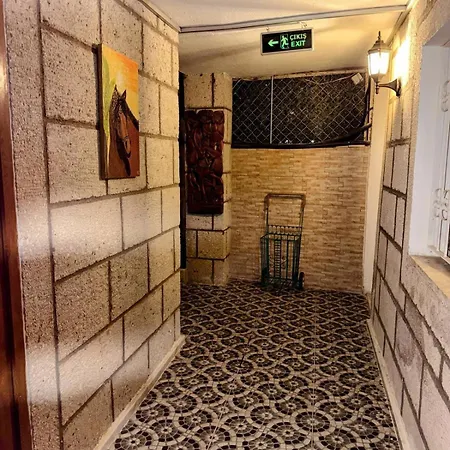 Otel Antik House 1880 Çeşme