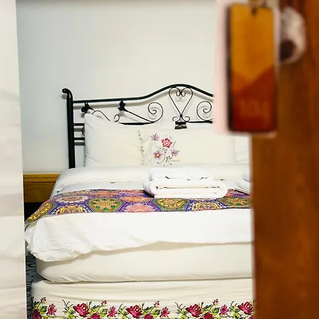 Antik House 1880 Otel Çeşme
