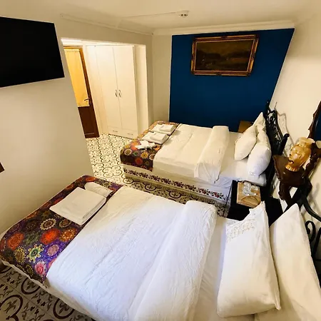 Antik House 1880 Otel Çeşme